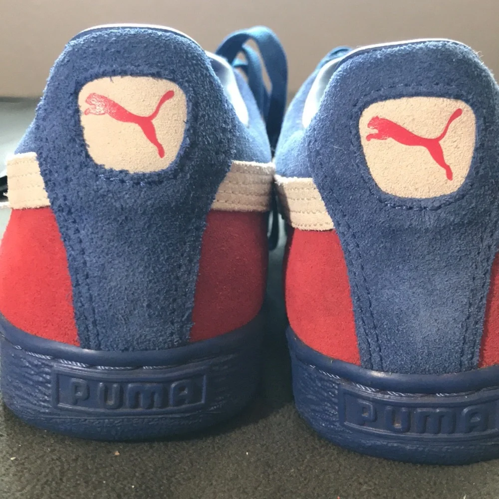 Men’s 11 Puma Suede Sneakers